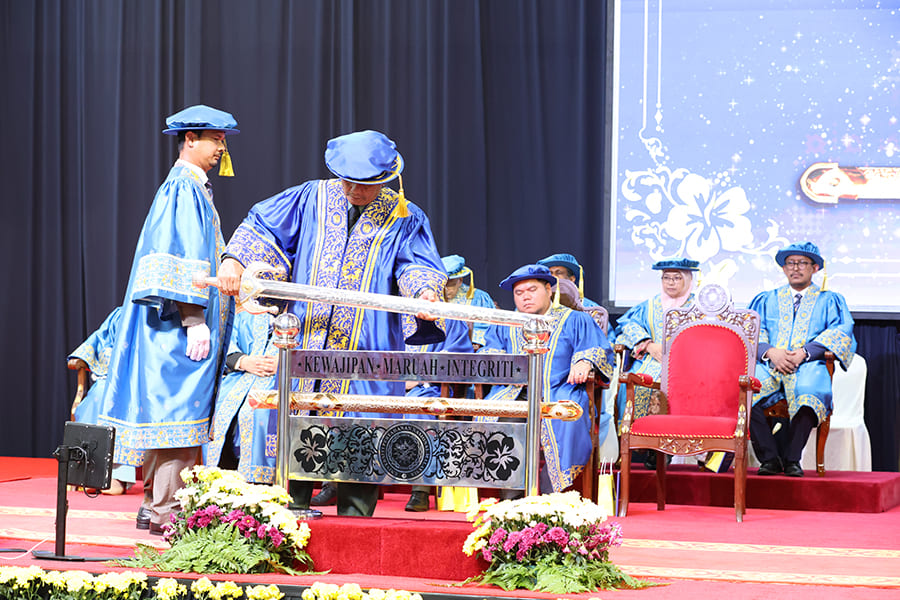 Istiadat Konvokesyen Ke-14 Universiti Pertahanan Nasional Malaysia (Sidang 3)